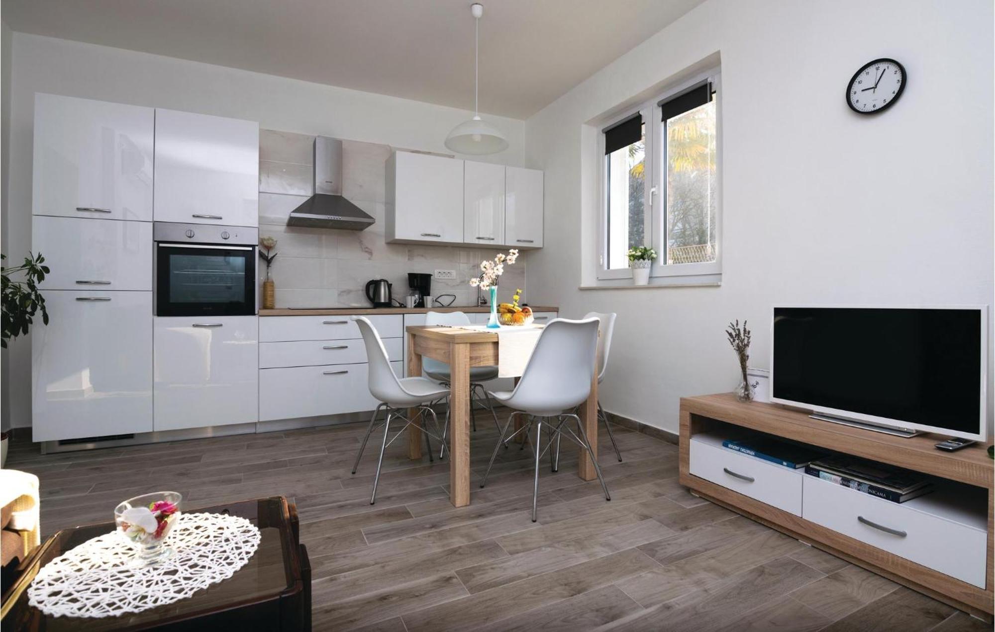 1 Bedroom Gorgeous Apartment In Zadar Exterior foto